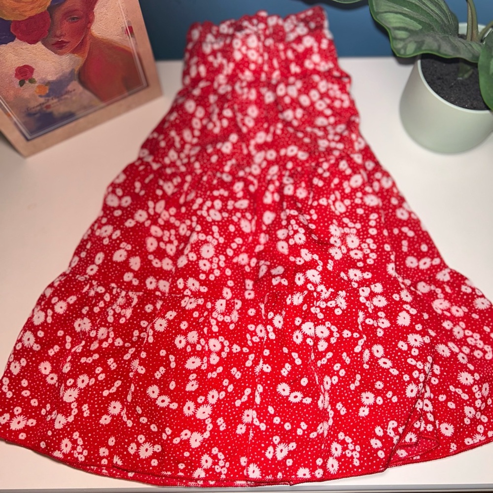 SHEIN RED FLORAL SKIRT